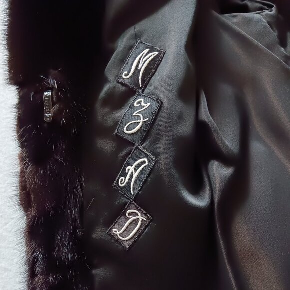 Glamourous Vintage Deep Brown Black Fur Mink Coat 1980s Canada - Picture 5 of 10